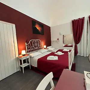 etna-rooms.taorminaitalyhotels.com/